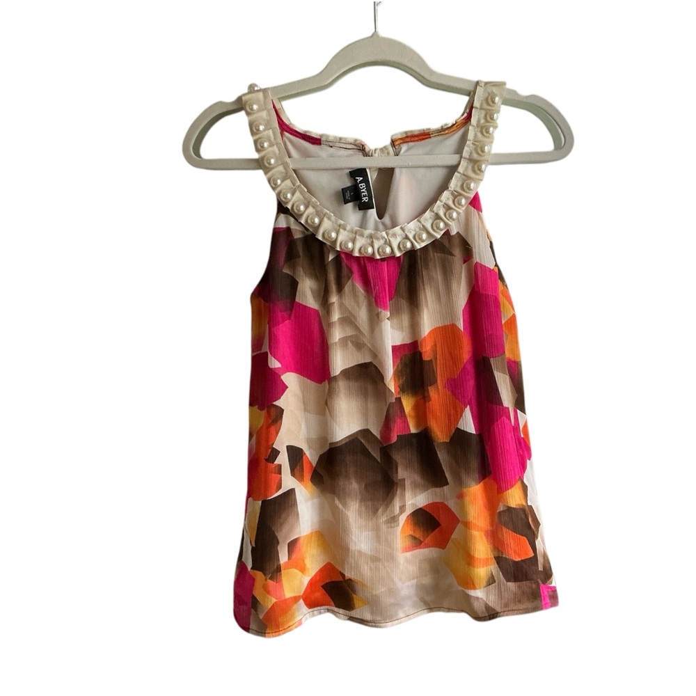 Byer Floral Sleeveless Top with Pearl Neckline - A. Beyer - Size Large